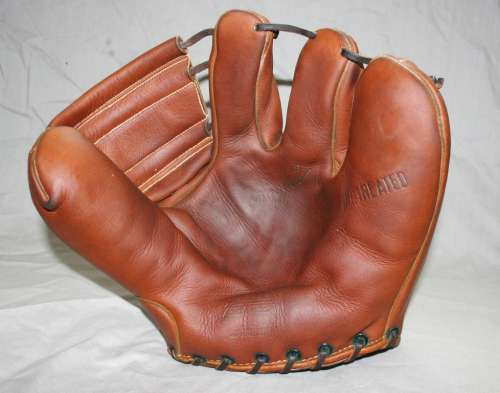 George A. Reach Bill Powell Sport Shop S300 Front